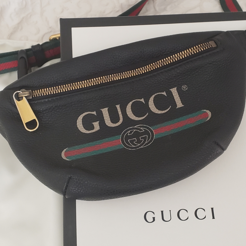 Gucci mini waist bag